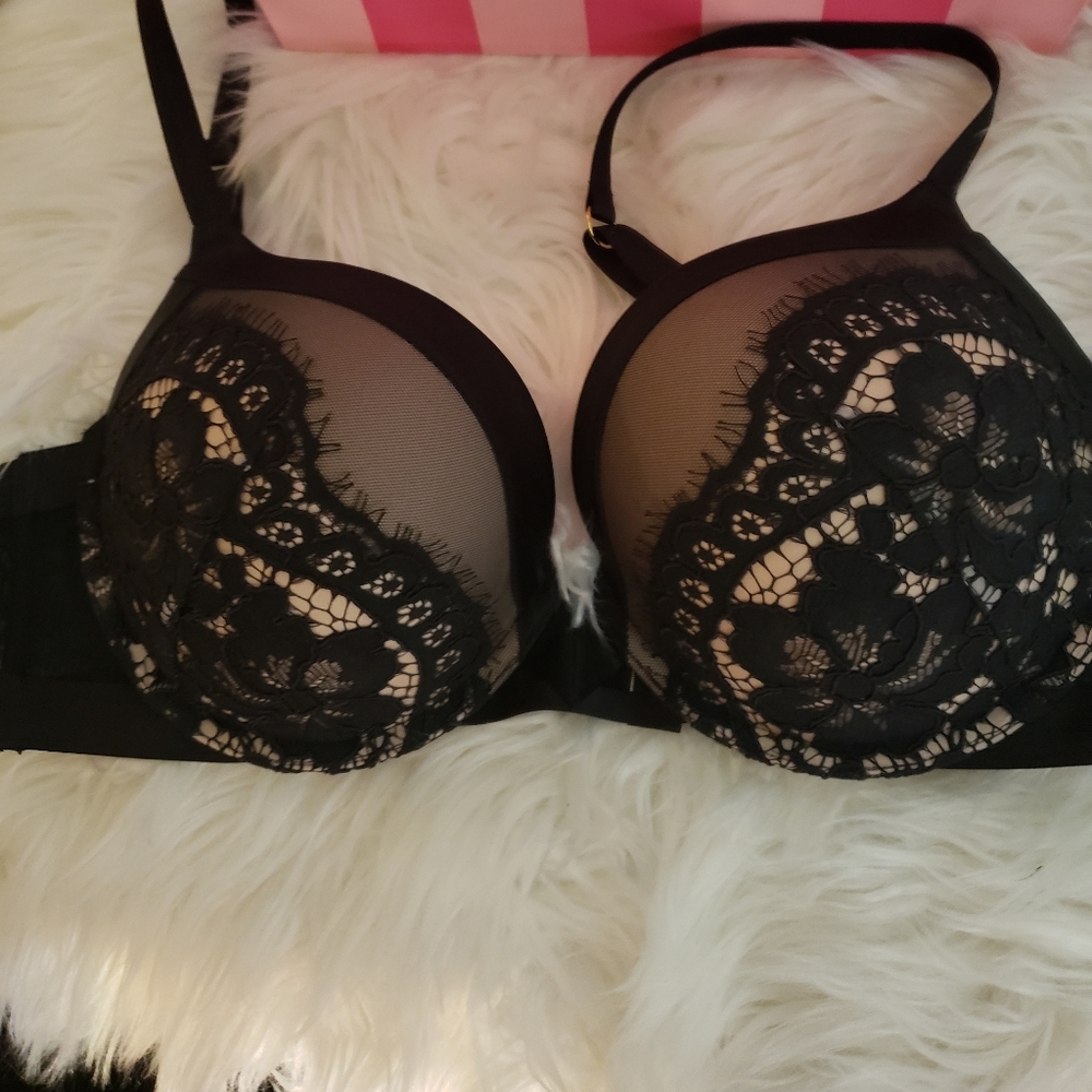 VICTORIA'S SECRET BRA 36D